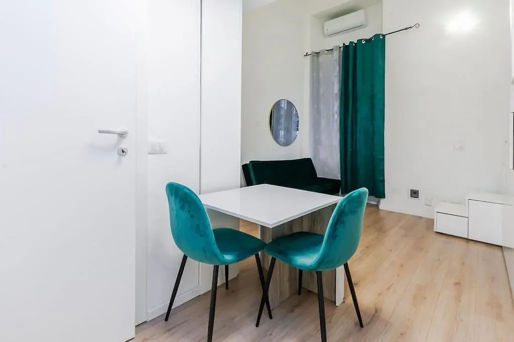 Elegante Pied-A-Terre Stile & Comodita A Milano Apartment Milan