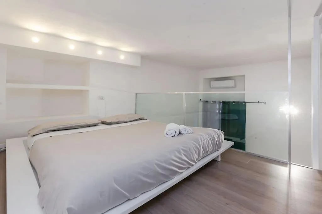 Elegante Pied-A-Terre Stile & Comodita A Milano Apartmán